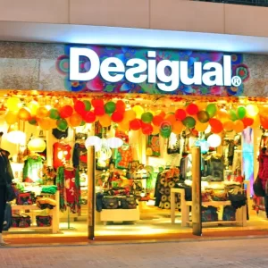 Desigual : De la mode unique, colorée et pleine de caractère – Offres à ne pas manquer !