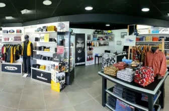 Ruckfield : l’esprit du rugby dans un vestiaire masculin élégant et confortable